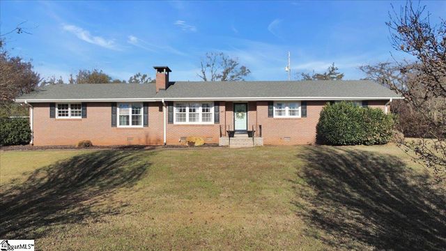 141 Mcjunkin Drive, Pickens, SC 29671