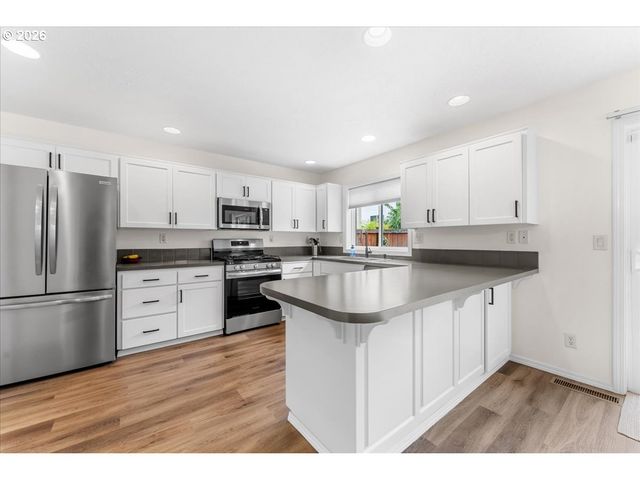 14053 Se 120TH Pl, Clackamas, OR 97015