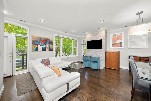 1336 S Indiana Avenue, Chicago, IL 60605