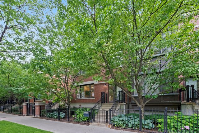 1336 S Indiana Avenue, Chicago, IL 60605