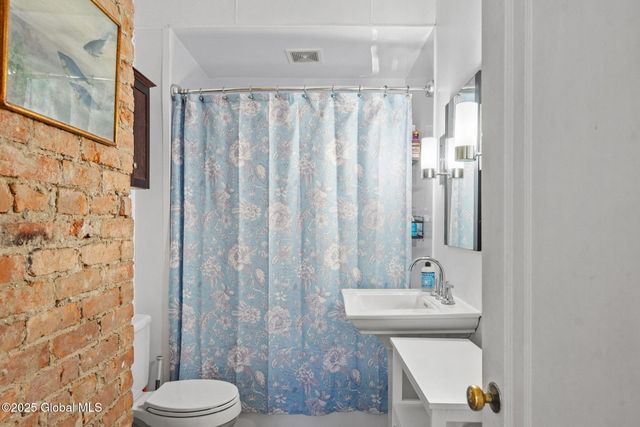 265 Pawling Avenue, Troy, NY 12180
