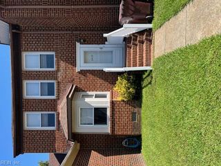 2433 Meadows Landing LNDG, Chesapeake, VA 23321