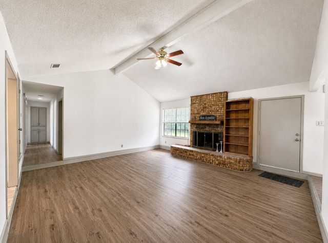 2401 Stephen Lee Drive, Fort Worth, TX 76119
