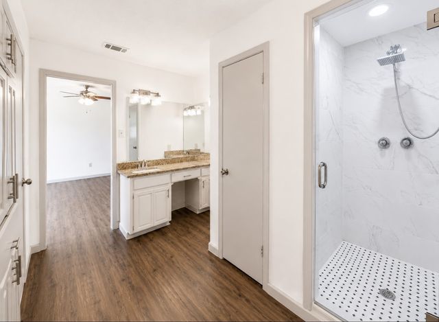 2401 Stephen Lee Drive, Fort Worth, TX 76119
