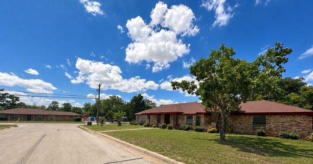 2401 Stephen Lee Drive, Fort Worth, TX 76119