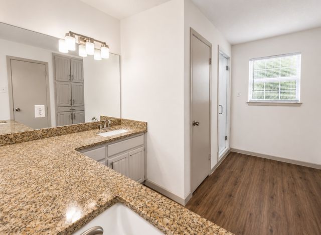 2401 Stephen Lee Drive, Fort Worth, TX 76119