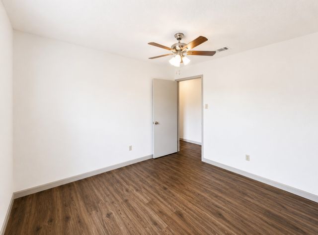2401 Stephen Lee Drive, Fort Worth, TX 76119