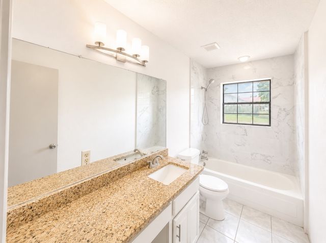 2401 Stephen Lee Drive, Fort Worth, TX 76119