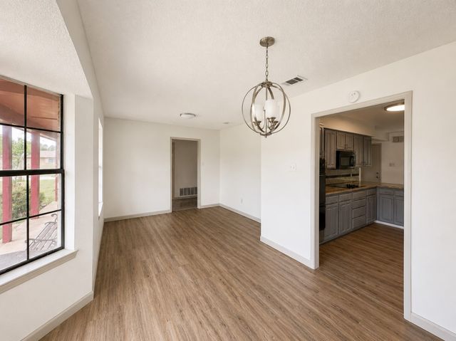 2401 Stephen Lee Drive, Fort Worth, TX 76119