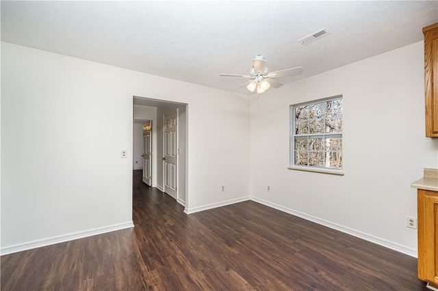 525 County Road 645, Green Forest, AR 72638