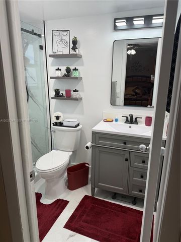 1725 W 60th St F322, Hialeah, FL 33012