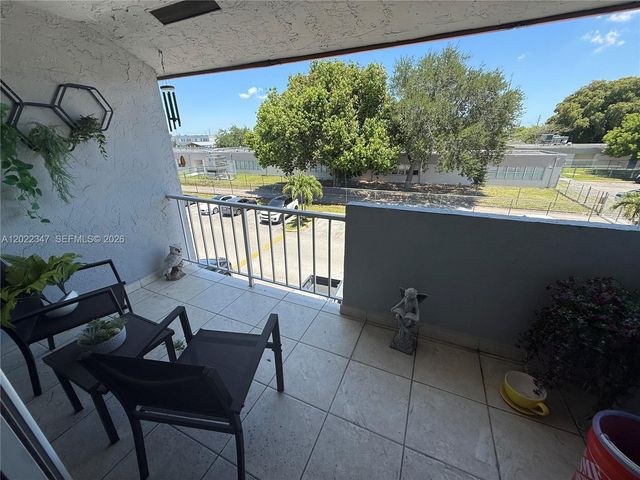 1725 W 60th St F322, Hialeah, FL 33012