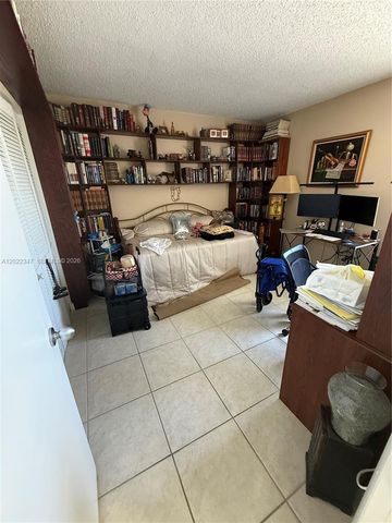 1725 W 60th St F322, Hialeah, FL 33012