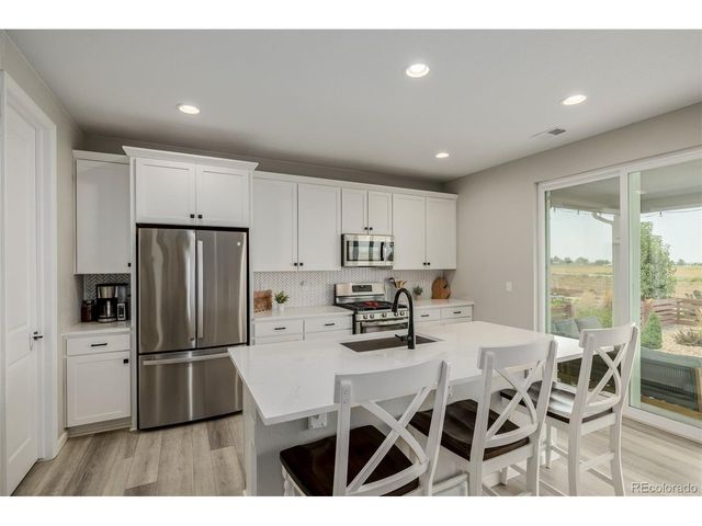 521 Bear Peak Ct, Erie, CO 80516