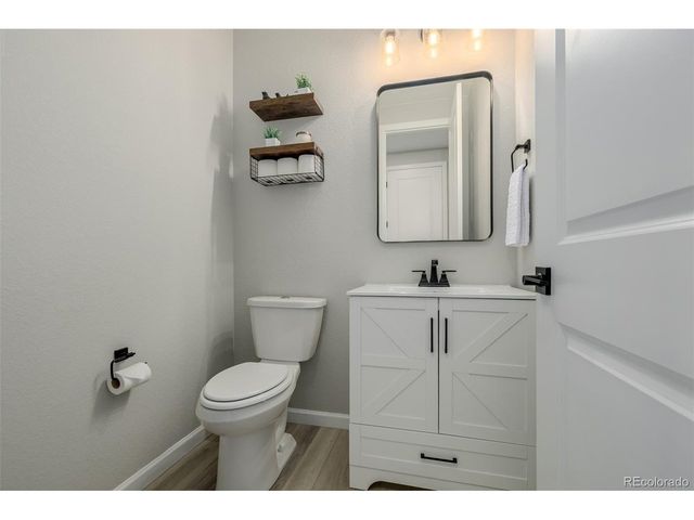 521 Bear Peak Ct, Erie, CO 80516