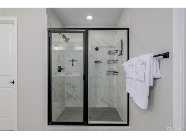 521 Bear Peak Ct, Erie, CO 80516