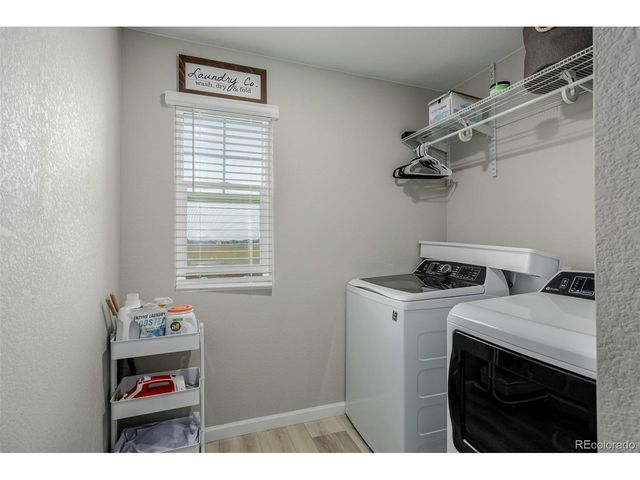 521 Bear Peak Ct, Erie, CO 80516