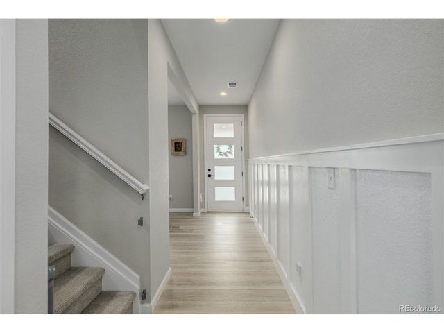 521 Bear Peak Ct, Erie, CO 80516