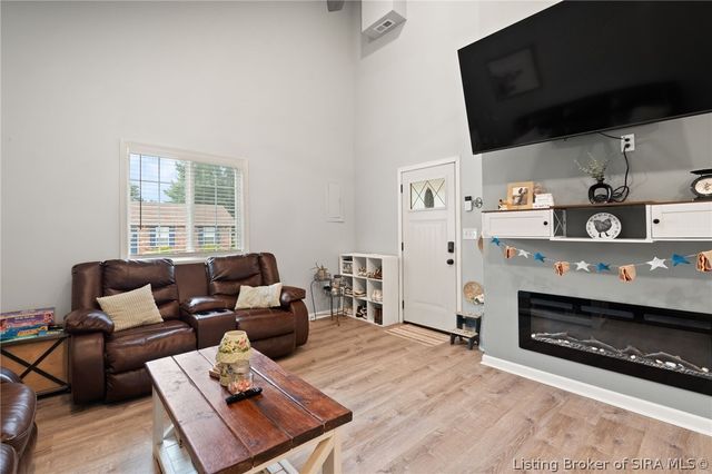 9434 Harrison St, Greenville, IN 47124