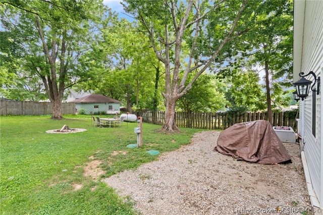 9434 Harrison St, Greenville, IN 47124