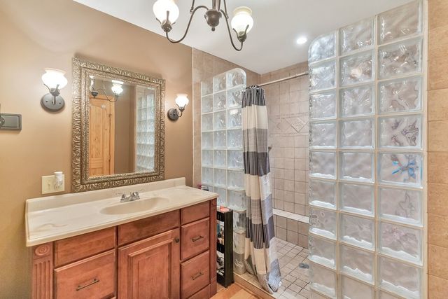 255 Kari Drive, Westminster, SC 29693