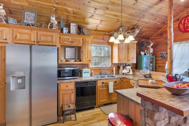 255 Kari Drive, Westminster, SC 29693