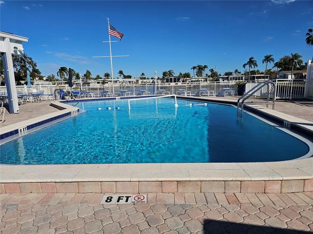 18675 US HIGHWAY 19 N 454, Clearwater, FL 33764