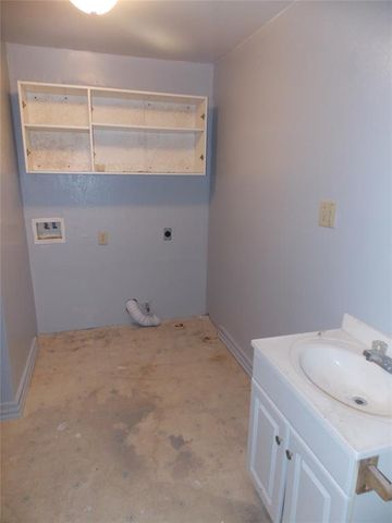 132 S Eden Street, Shawnee, OK 74801