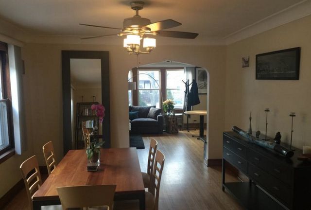 2923 N Marmora Avenue, Chicago, IL 60634