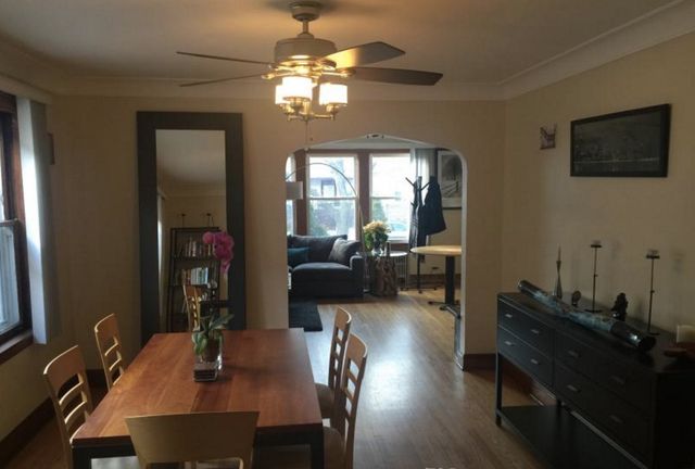2923 N Marmora Avenue, Chicago, IL 60634