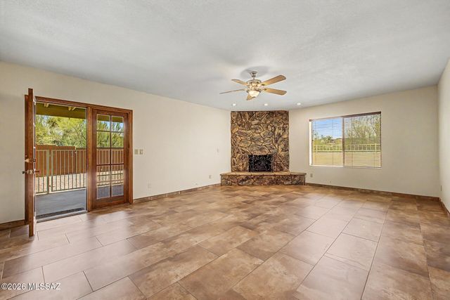 4943 E Calle Capistrano, Tucson, AZ 85718