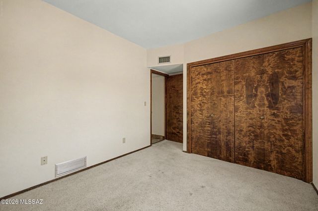 4943 E Calle Capistrano, Tucson, AZ 85718