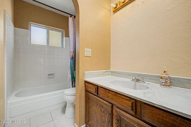 4943 E Calle Capistrano, Tucson, AZ 85718