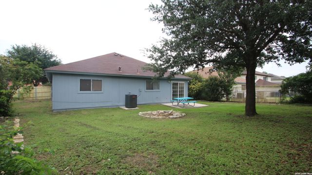 2107 Mossy Creek Dr, San Antonio, TX 78245