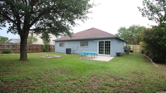 2107 Mossy Creek Dr, San Antonio, TX 78245