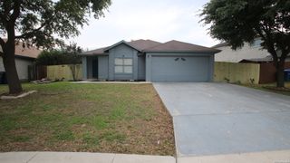 2107 Mossy Creek Dr, San Antonio, TX 78245