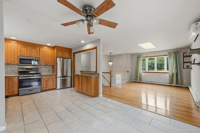 39 Raker Road, Poughkeepsie, NY 12603