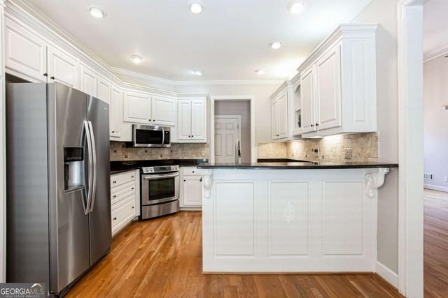 885 Rose Brook Drive, Lawrenceville, GA 30045