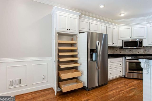885 Rose Brook Drive, Lawrenceville, GA 30045