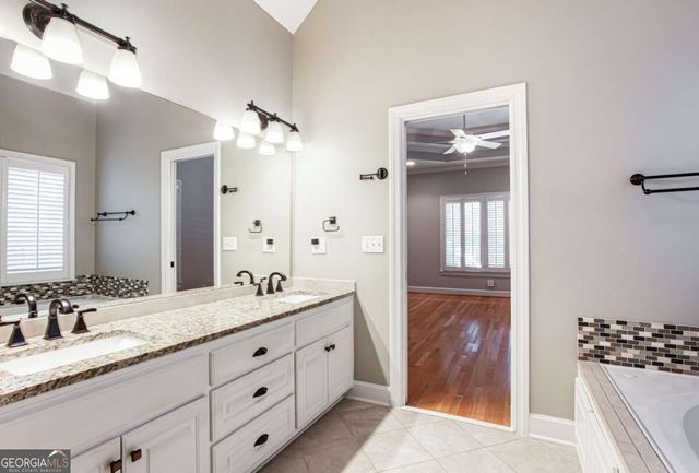 885 Rose Brook Drive, Lawrenceville, GA 30045