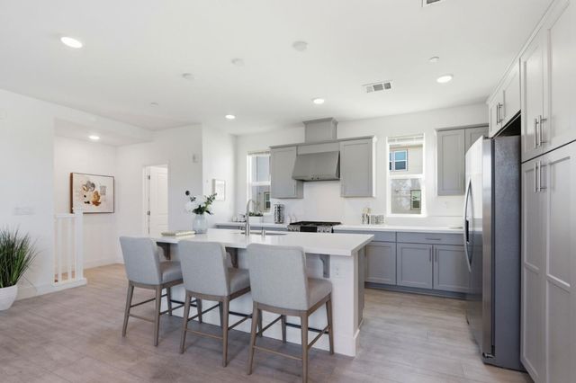 910 E Duane Avenue 5, Sunnyvale, CA 94085