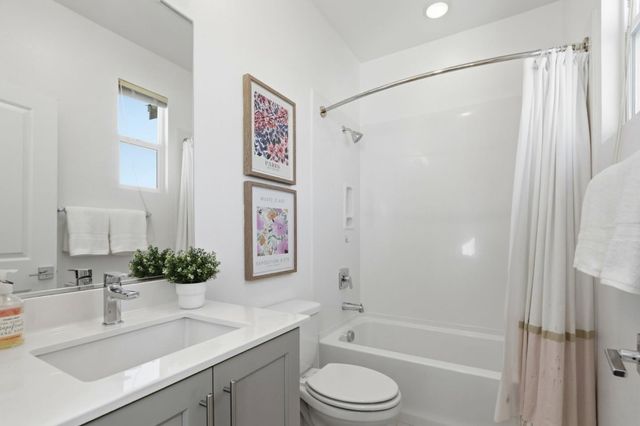 910 E Duane Avenue 5, Sunnyvale, CA 94085