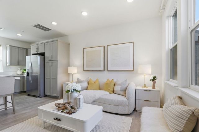 910 E Duane Avenue 5, Sunnyvale, CA 94085