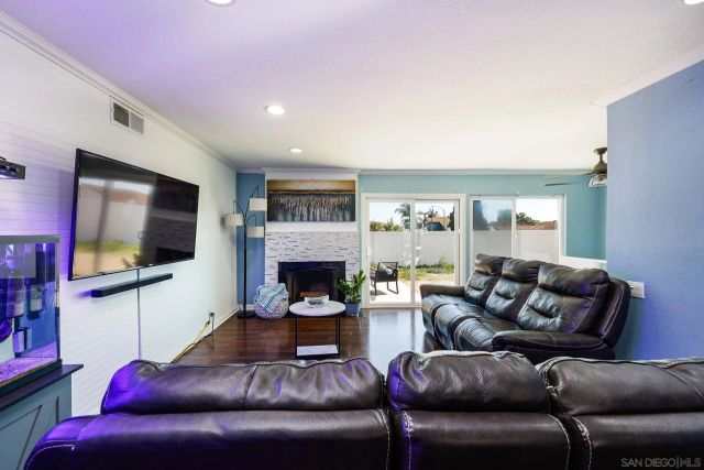 8301 Blossom Hill Dr, Lemon Grove, CA 91945