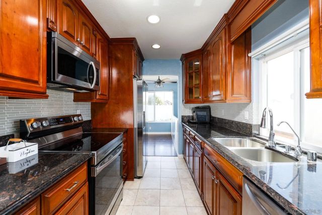 8301 Blossom Hill Dr, Lemon Grove, CA 91945