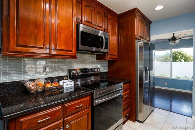 8301 Blossom Hill Dr, Lemon Grove, CA 91945