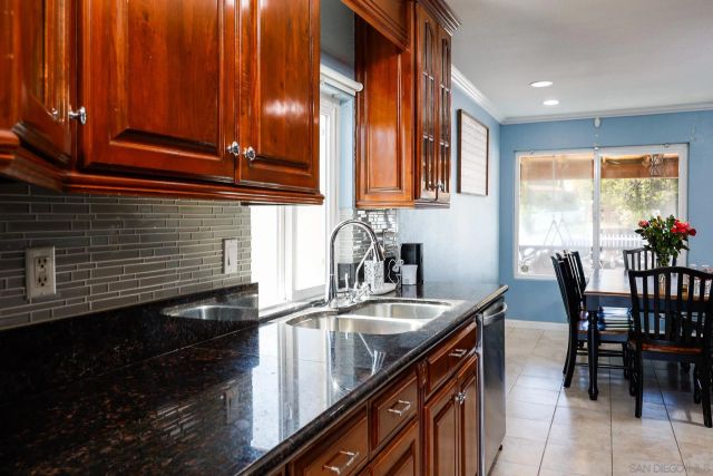 8301 Blossom Hill Dr, Lemon Grove, CA 91945