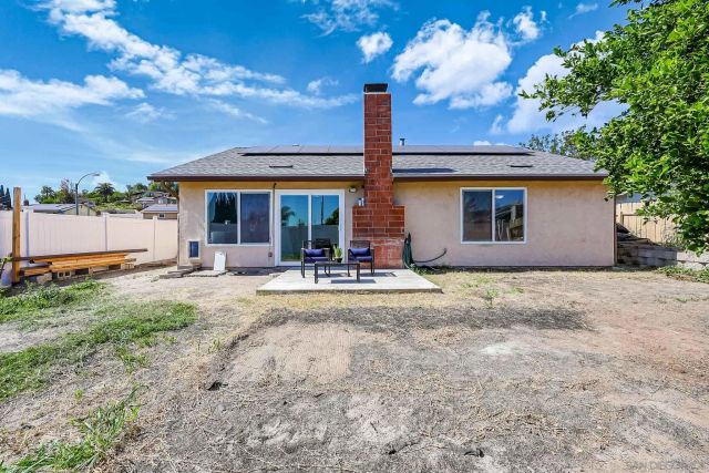 8301 Blossom Hill Dr, Lemon Grove, CA 91945