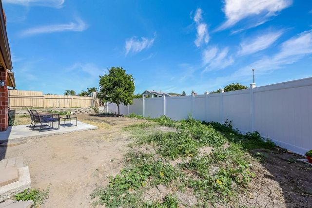 8301 Blossom Hill Dr, Lemon Grove, CA 91945