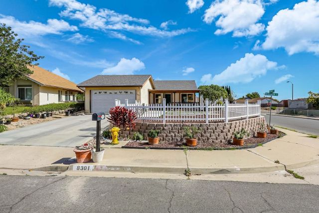 8301 Blossom Hill Dr, Lemon Grove, CA 91945